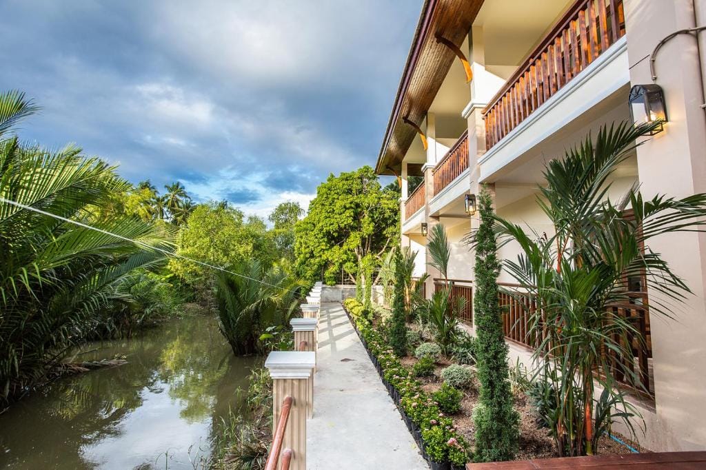 Oh Amphawa Boutique Resort — 5