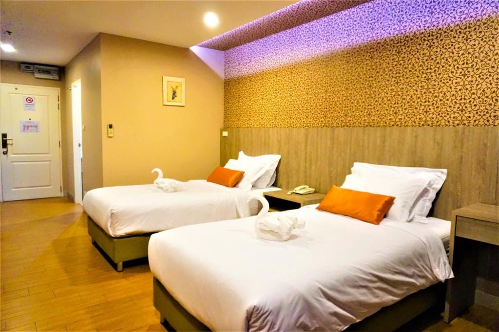 Nest n Rest Hotel — 2