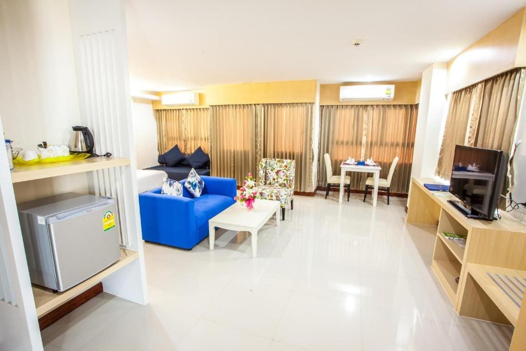 Taragrand Donmuang Airport Hotel — 4