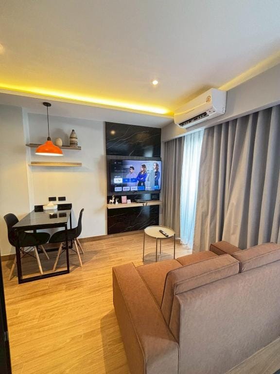 J5 Hotel — 4