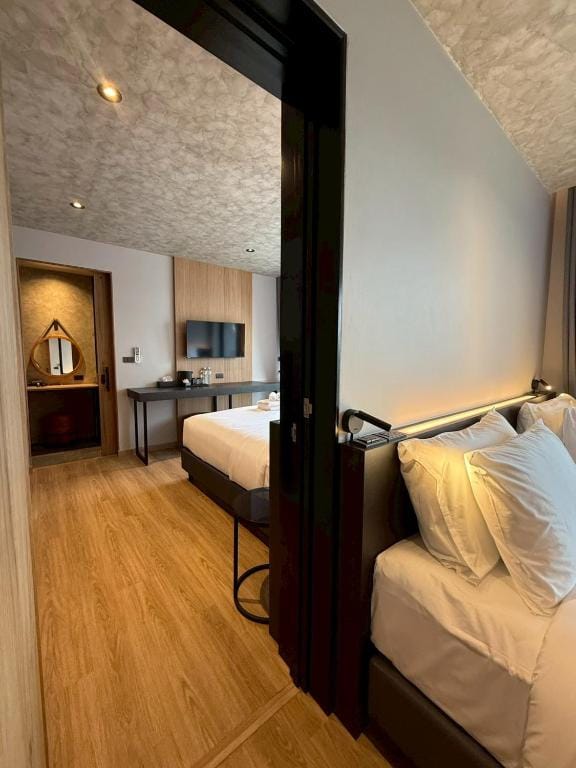 Lush inn Phuket — 1