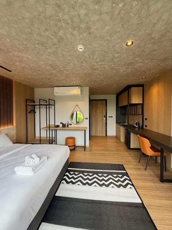 Lush inn Phuket — 5