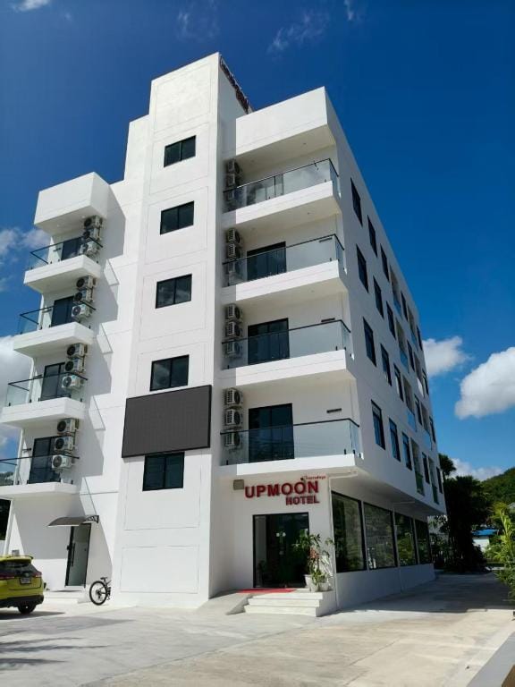 UPMOON Hotel Chalong Phuket — 1