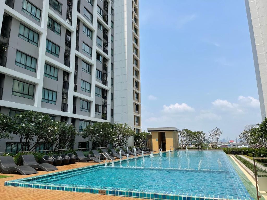 2BR Apartment — 4