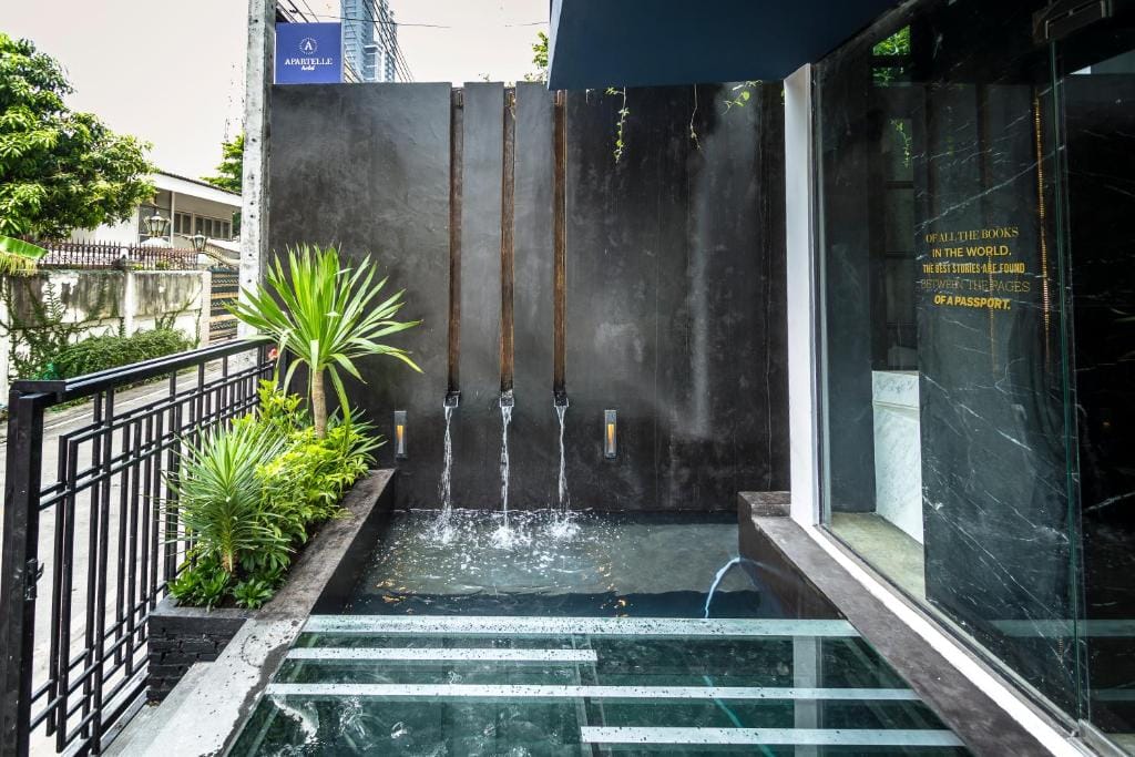 Apartelle Jatujak Hotel — 4