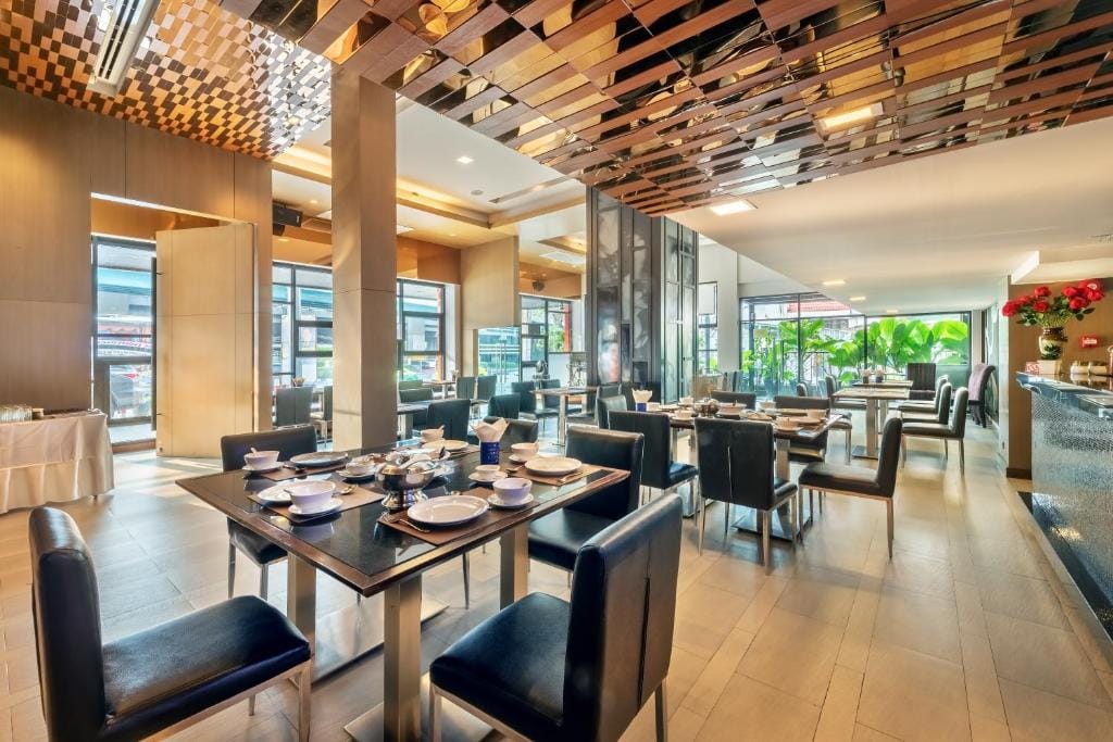 M2 de Bangkok Hotel — 2