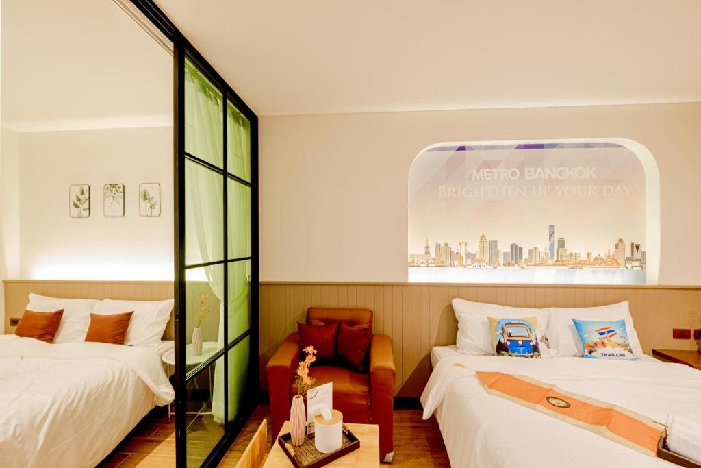 Metro Hotel Phahonyothin 35 — 2