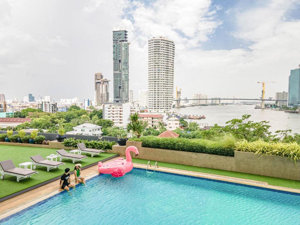 Montien Riverside Hotel Bangkok — 3