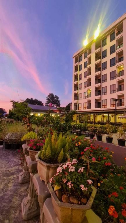 NORN Canalside Bangkok Hotel โรงแรมนอนริมคลอง — 2