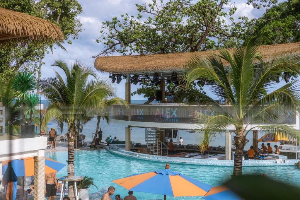 ARKbar Beach Club & Resort - Adults Only — 5