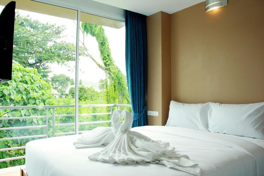 Cheeky Monkey's Samui — 2