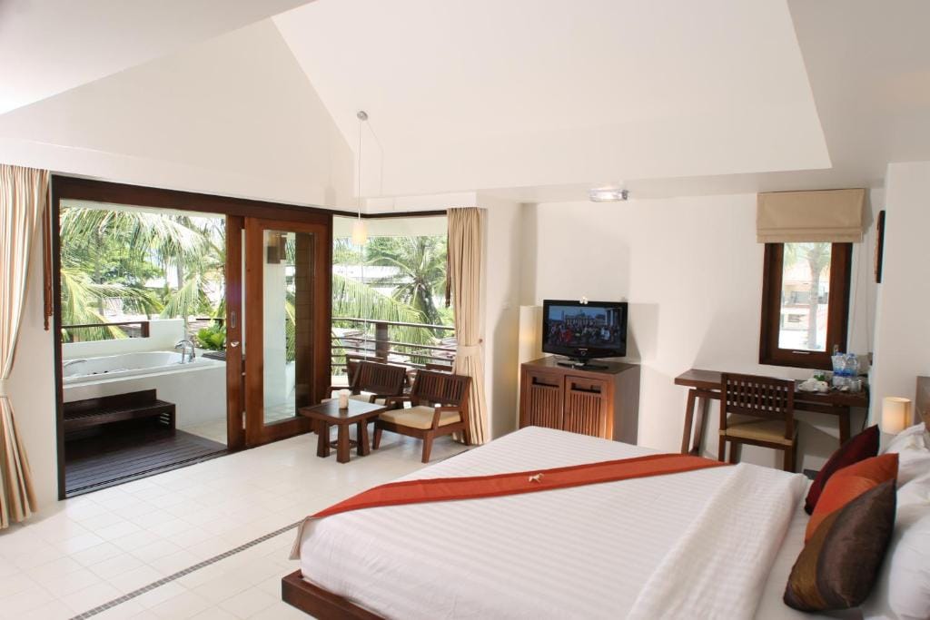 Evergreen Resort — 3