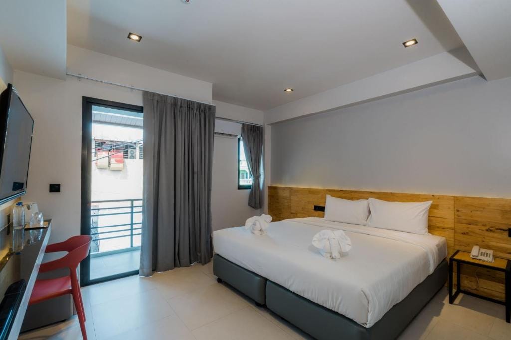 Lek Lek Samui Room X Coffee Bar — 2