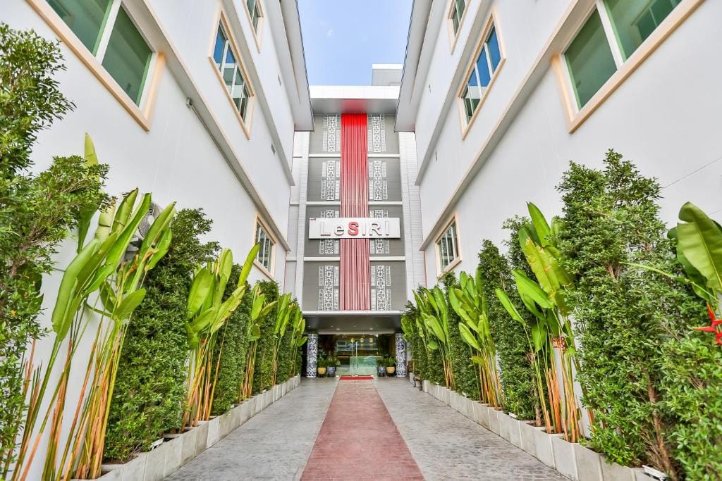 Rung Aroon Hotel By Le Siri — 5