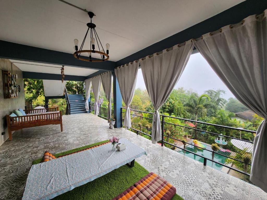 บ้านภูคำฟ้า ดอยปู่ไข่ Baan Phu Kham Fah — 2