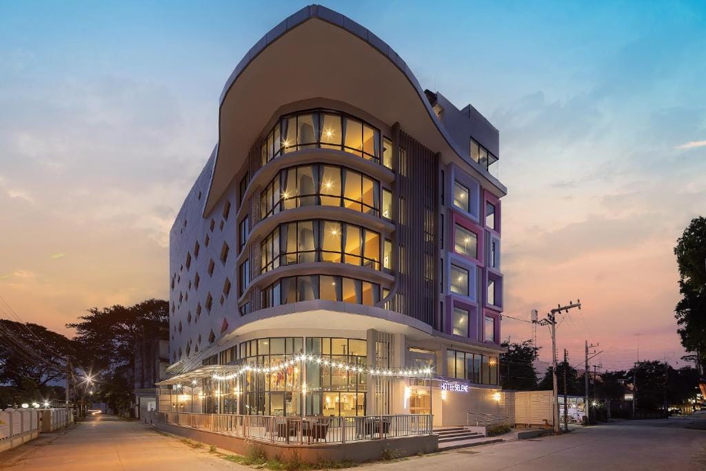 Hotel Selene Chiang Rai — 1