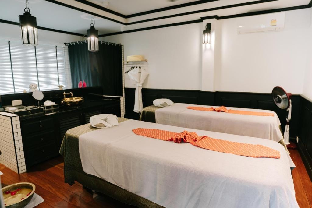 MORA Boutique Hotel — 4