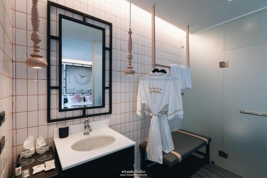 SOOKNIRUND HOTEL — 4