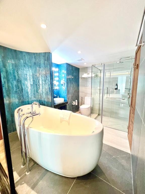 Buri Sriphu Hotel — 5