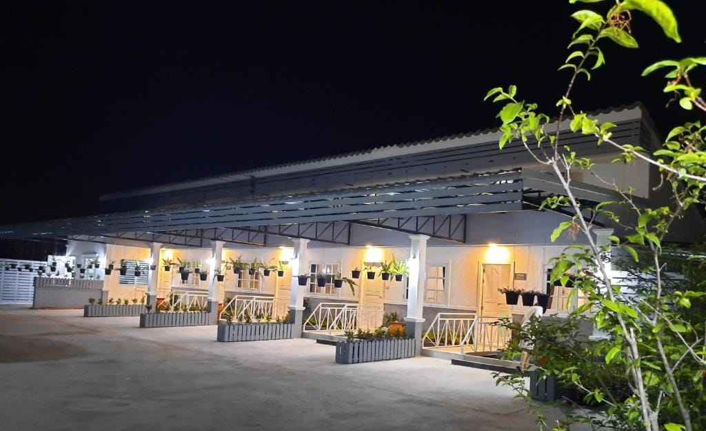 Fancy Carp Resort Hua-Hin — 1