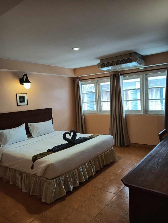 Nid Huahin Hotel — 2