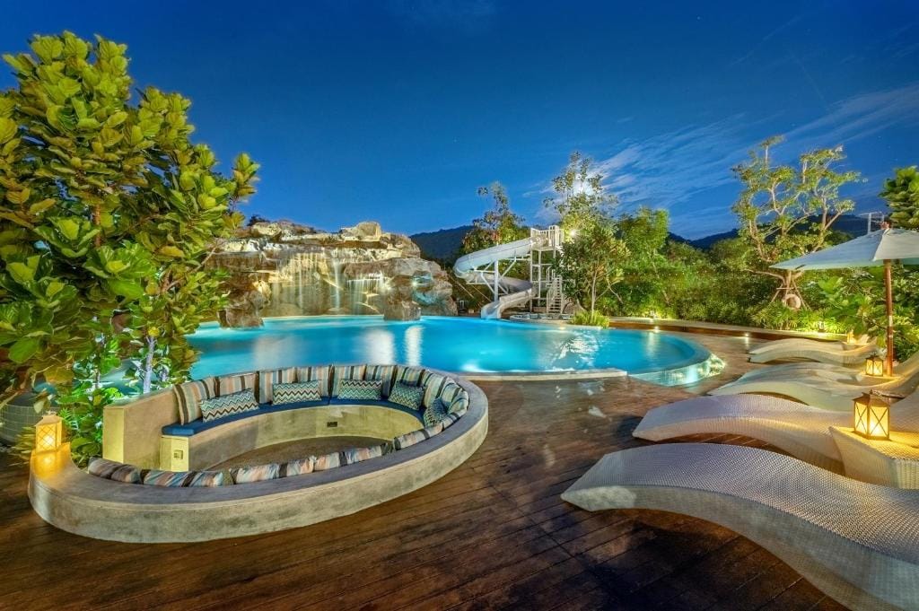 Phukalini Luxury Pool Villa & Onsen — 2