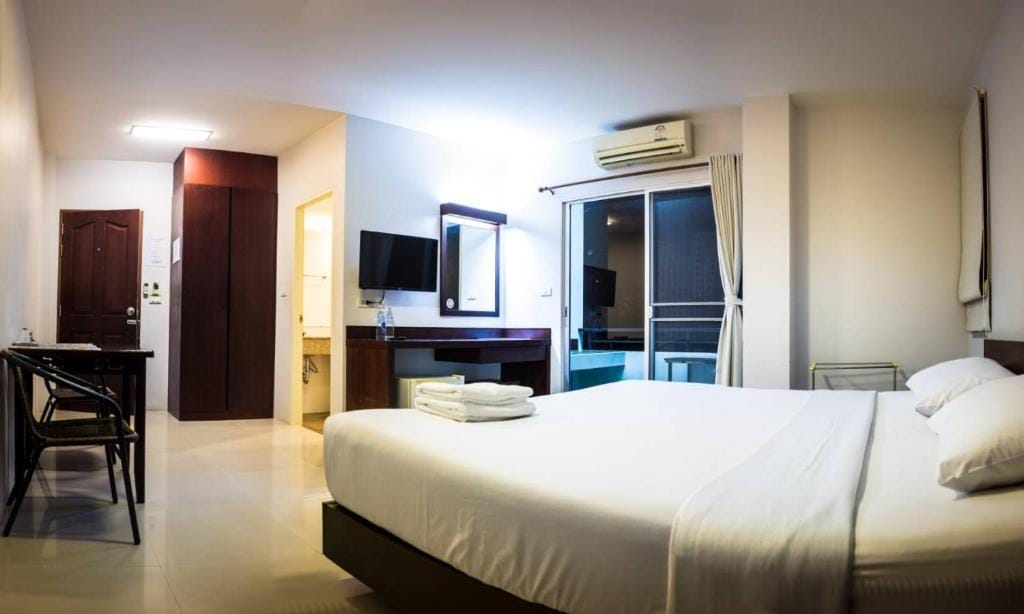 Sunshine Hostel — 1