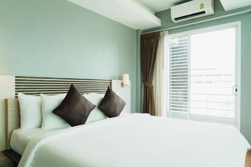Green Hotel and Resort — 4