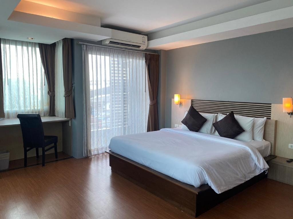 Green Hotel and Resort — 5