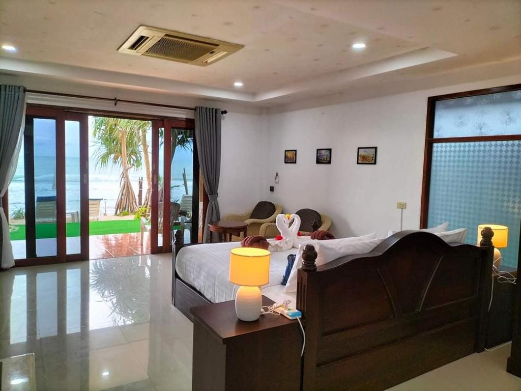 Beach Home Lanta — 2