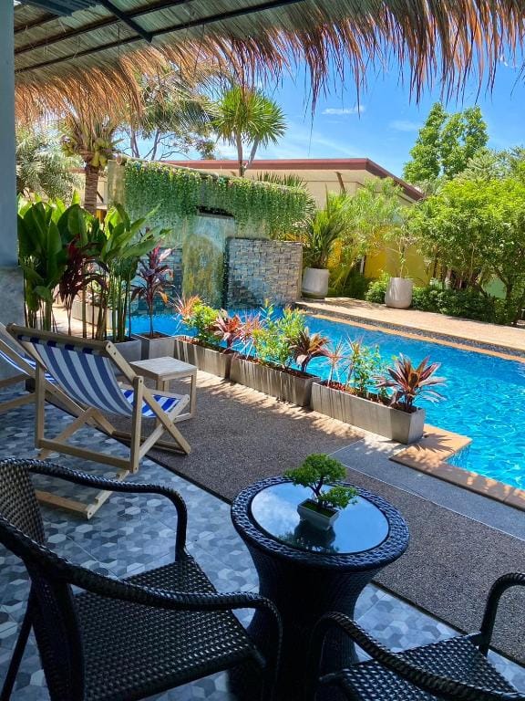 Lanta Just Come Bungalow