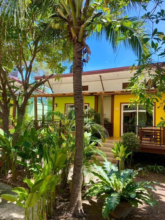 Lanta Just Come Bungalow — 3