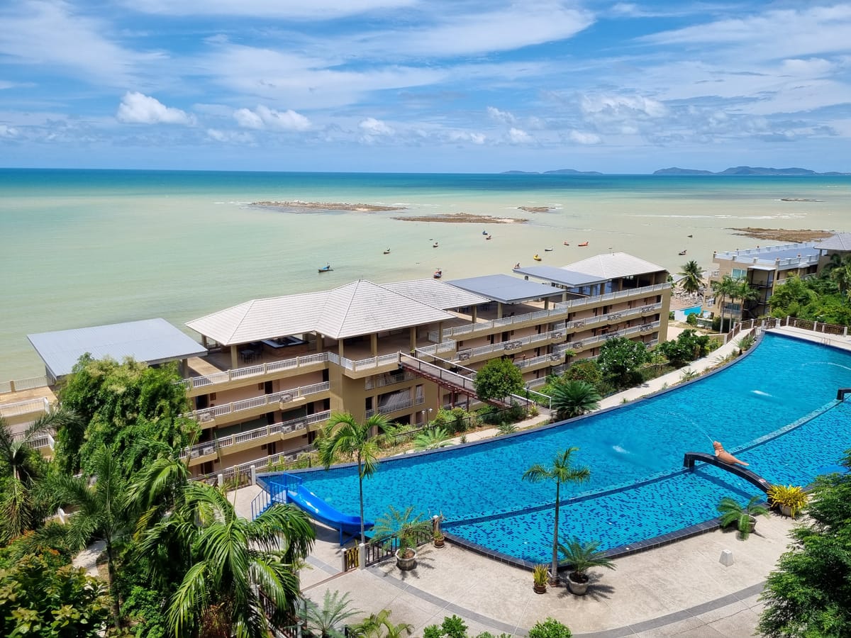 Royal Phala Cliff Beach Resort