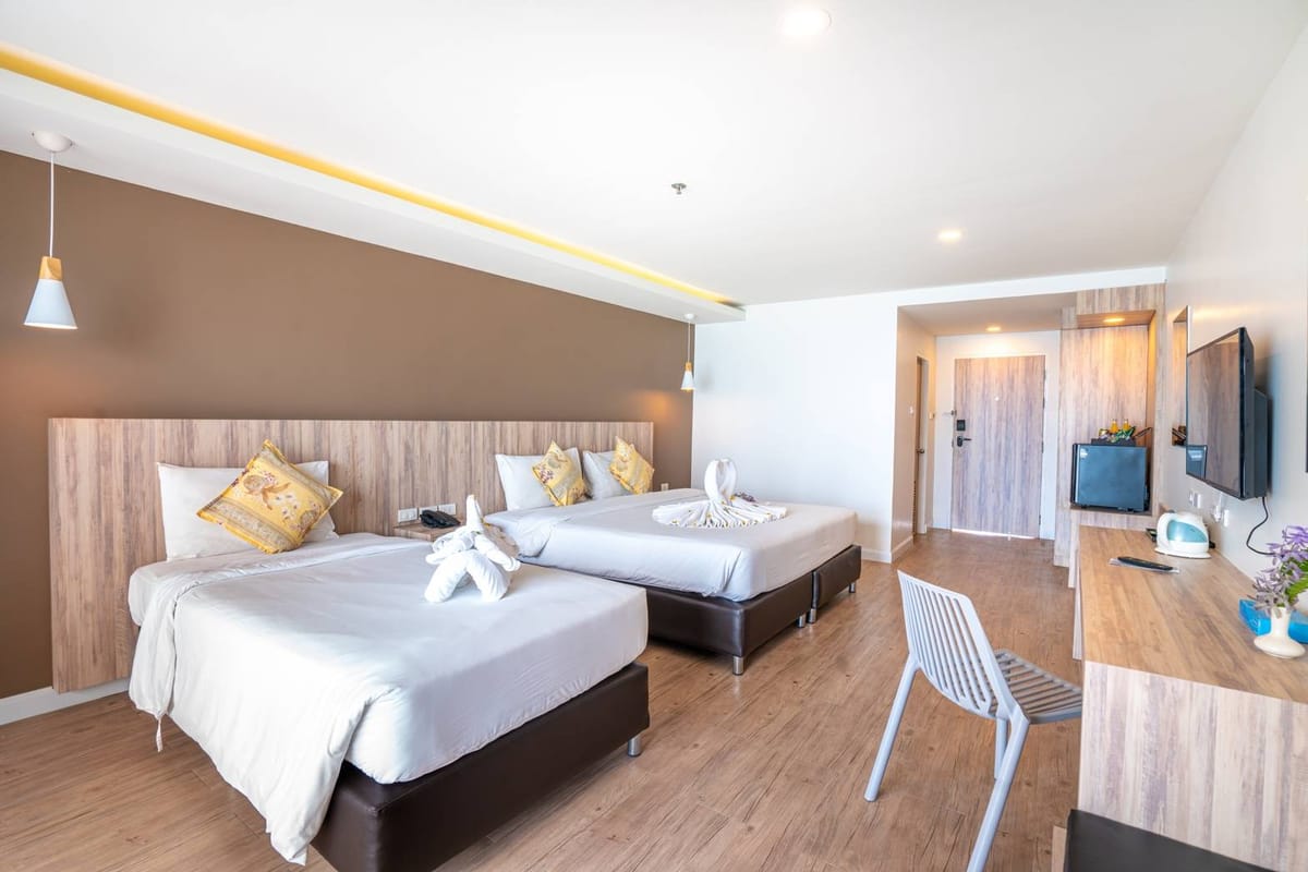 Royal Phala Cliff Beach Resort — 2
