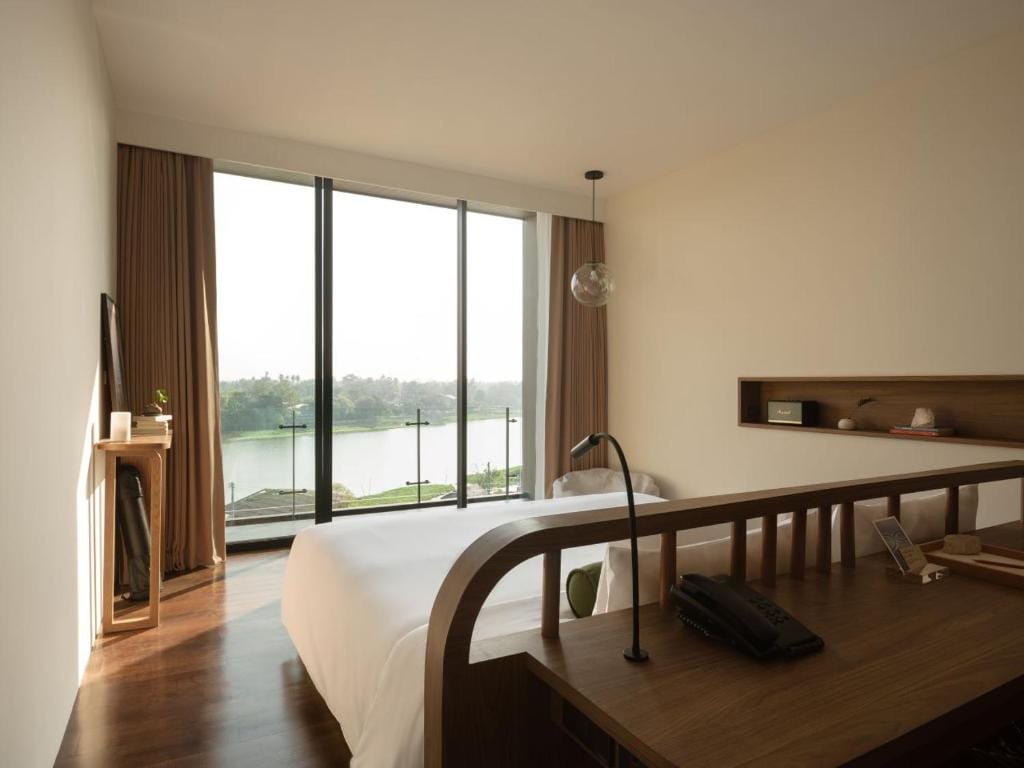 neera retreat hotel — 4
