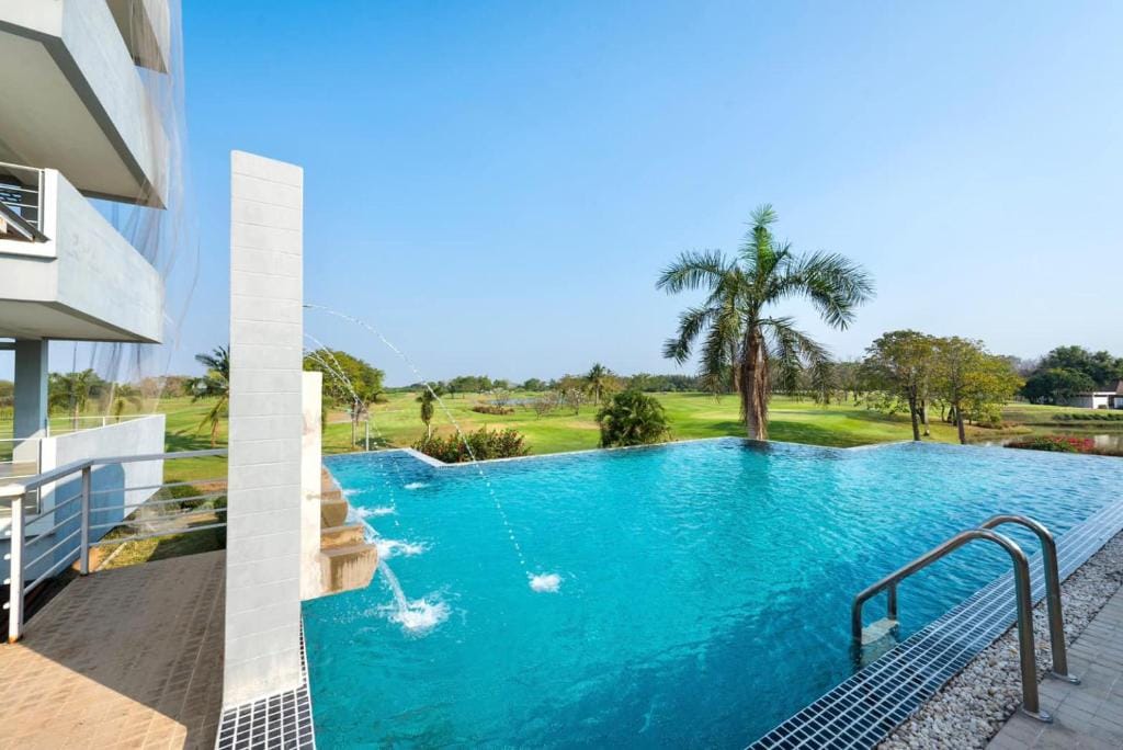 Uniland Golf & Resort — 4