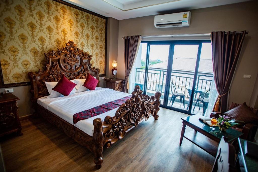 Chunlee Grand Korat — 2