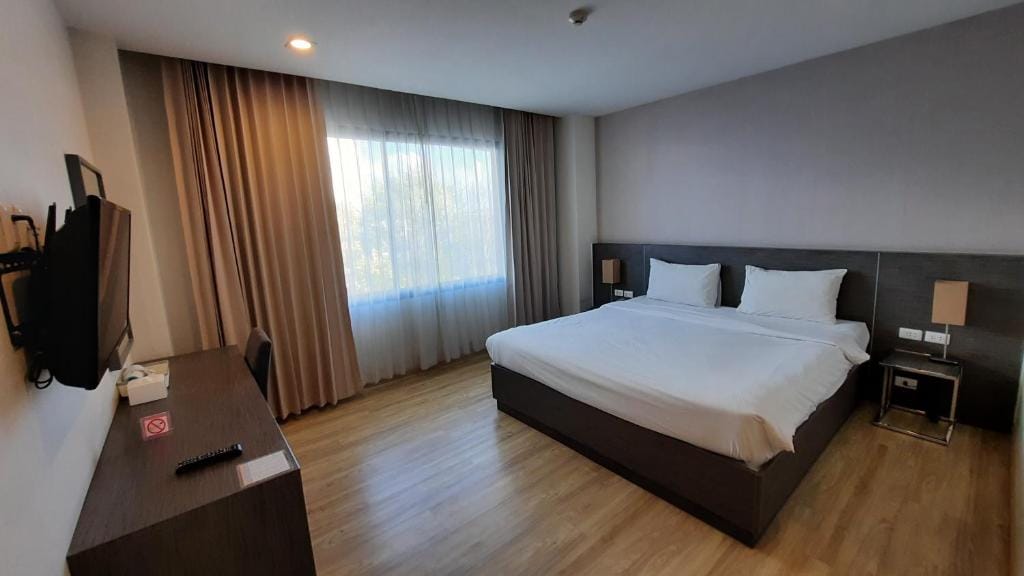 Leosor Hotel — 2
