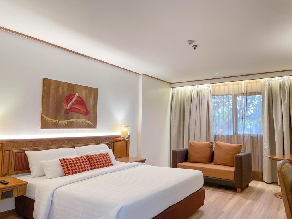 Sima Thani Hotel — 2