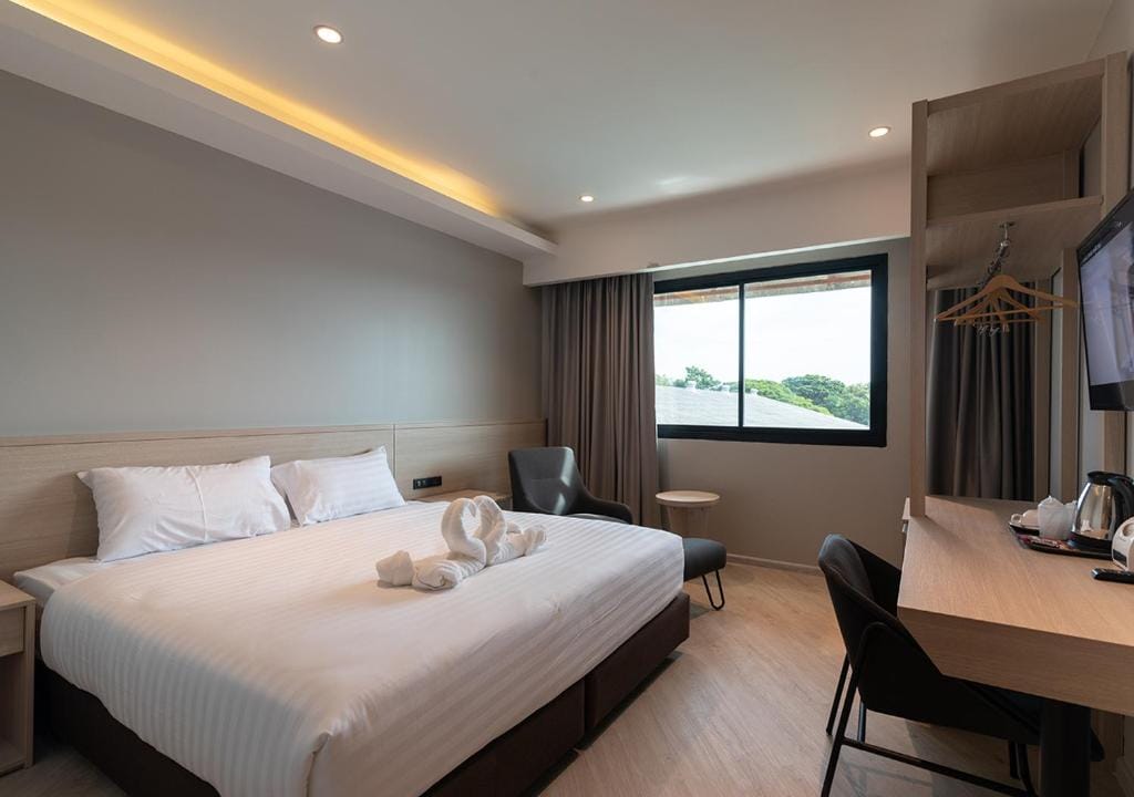 The Rich Hotel — 5