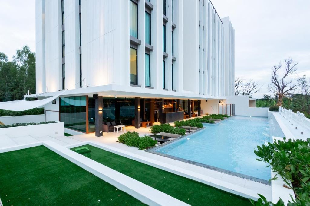 GOOD Nakhonsawan Hotel — 4