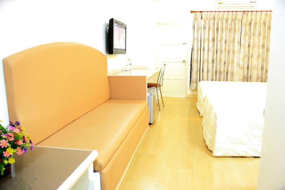 P.A. Ville Hotel — 5