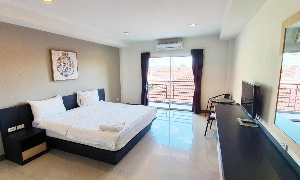 B Space Residence — 2