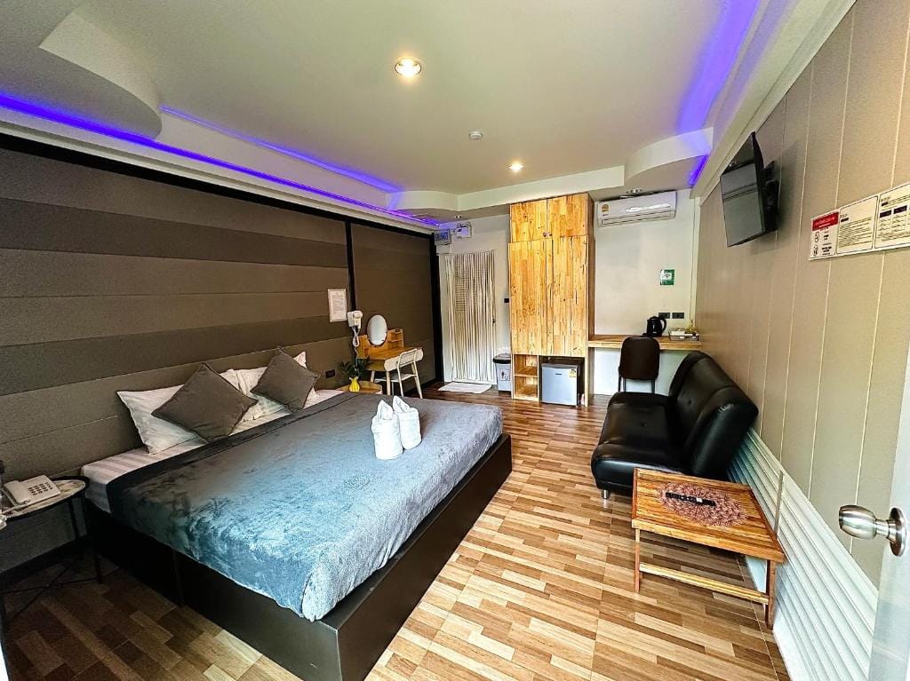 Viphuanan Resort — 4