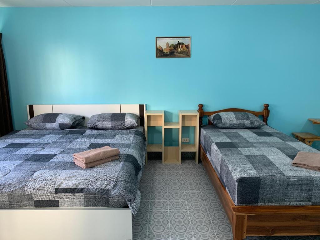 Muangthongthani Rental/Khun Dan — 2