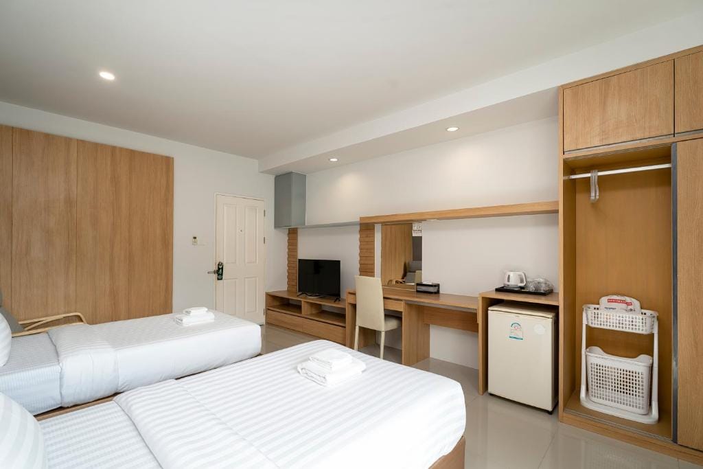 Riski Residence Ngamwongwan — 3
