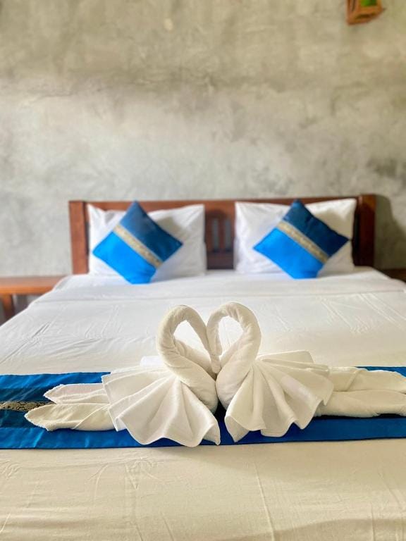 Home Inn Pai Garden — 1