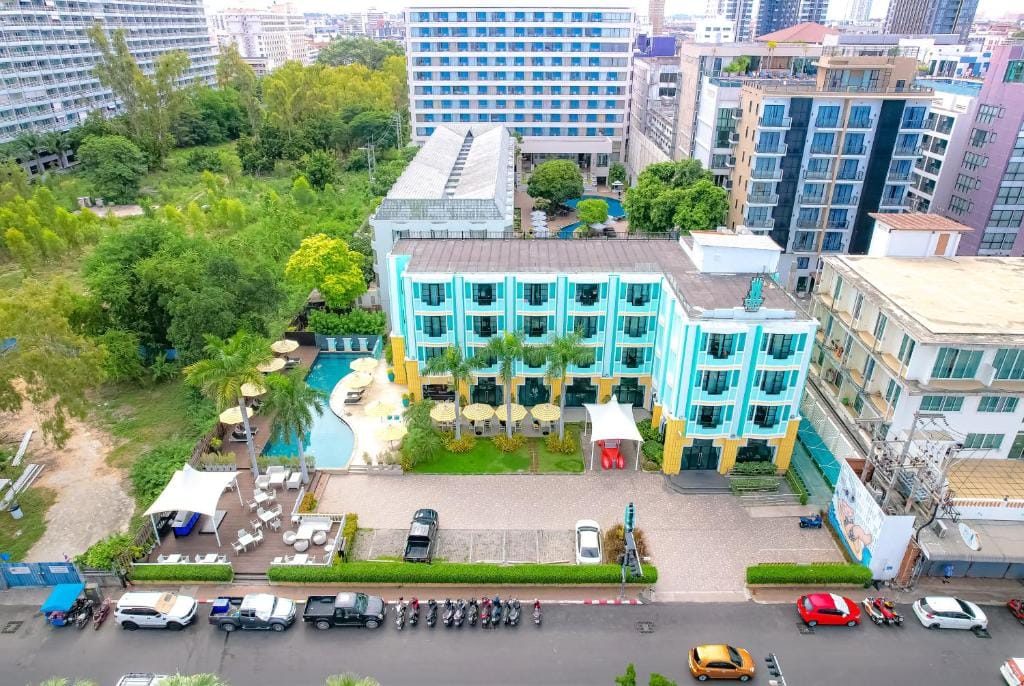 Wave Hotel Pattaya — 3