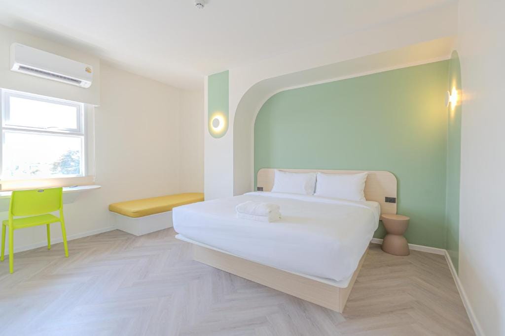 ezzenhotel Phitsanulok — 2