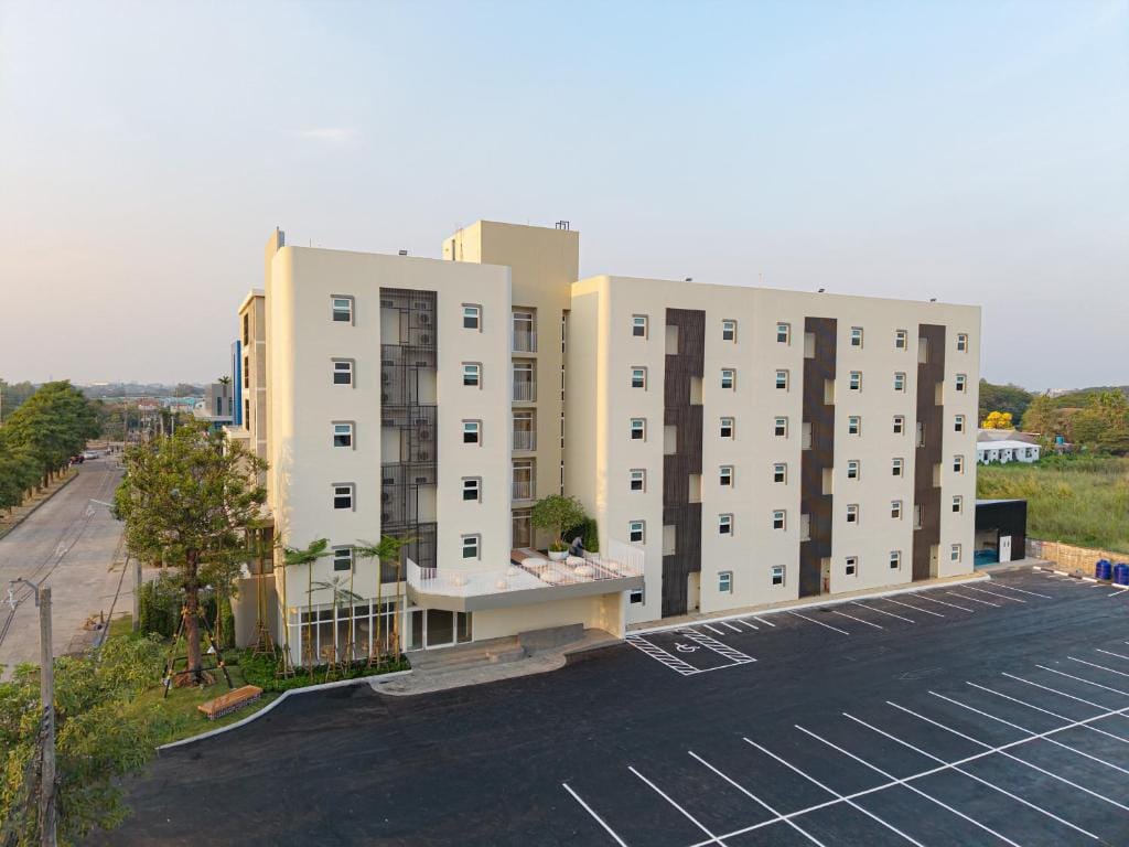 ezzenhotel Phitsanulok — 5